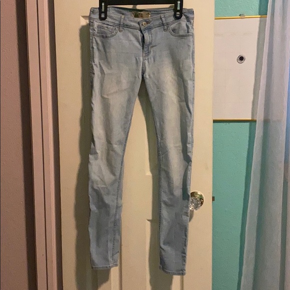 Hollister Denim - Women’s hollister jeans
